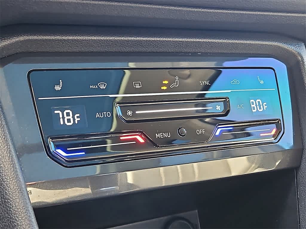 Thumbnail: 2022 Volkswagen Tiguan - 13