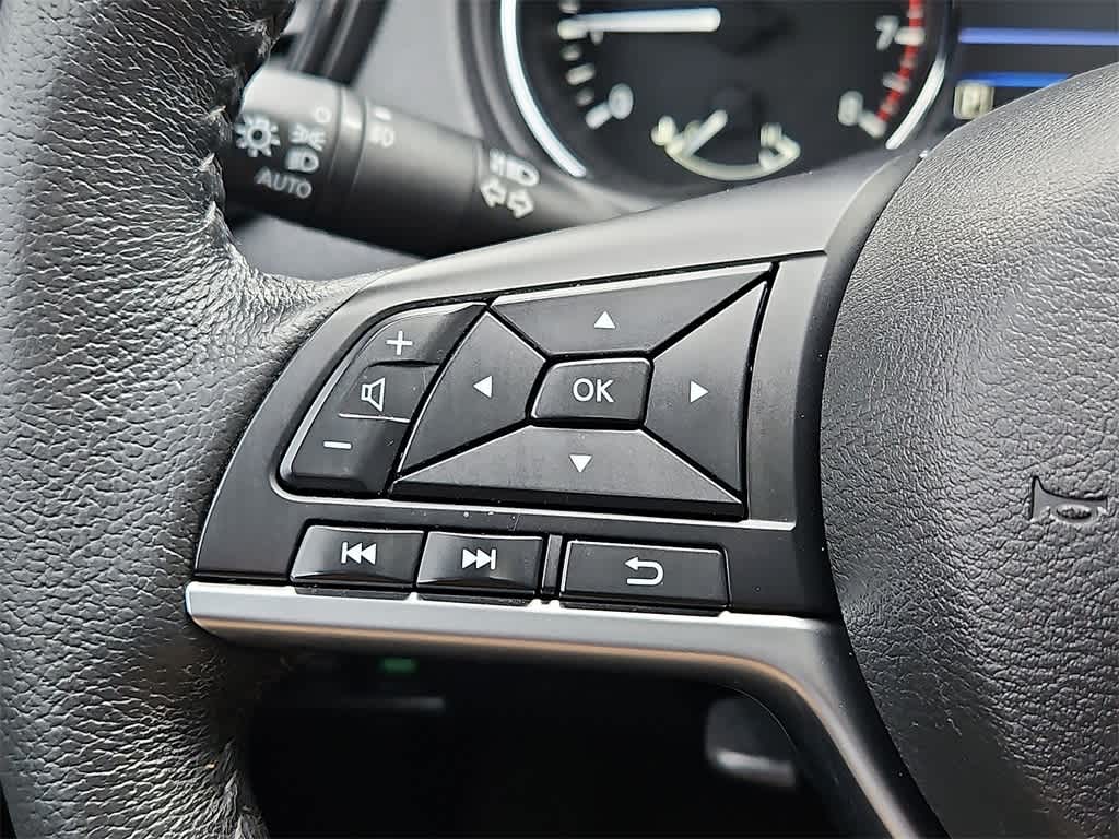 Thumbnail: 2020 Nissan Rogue - 21