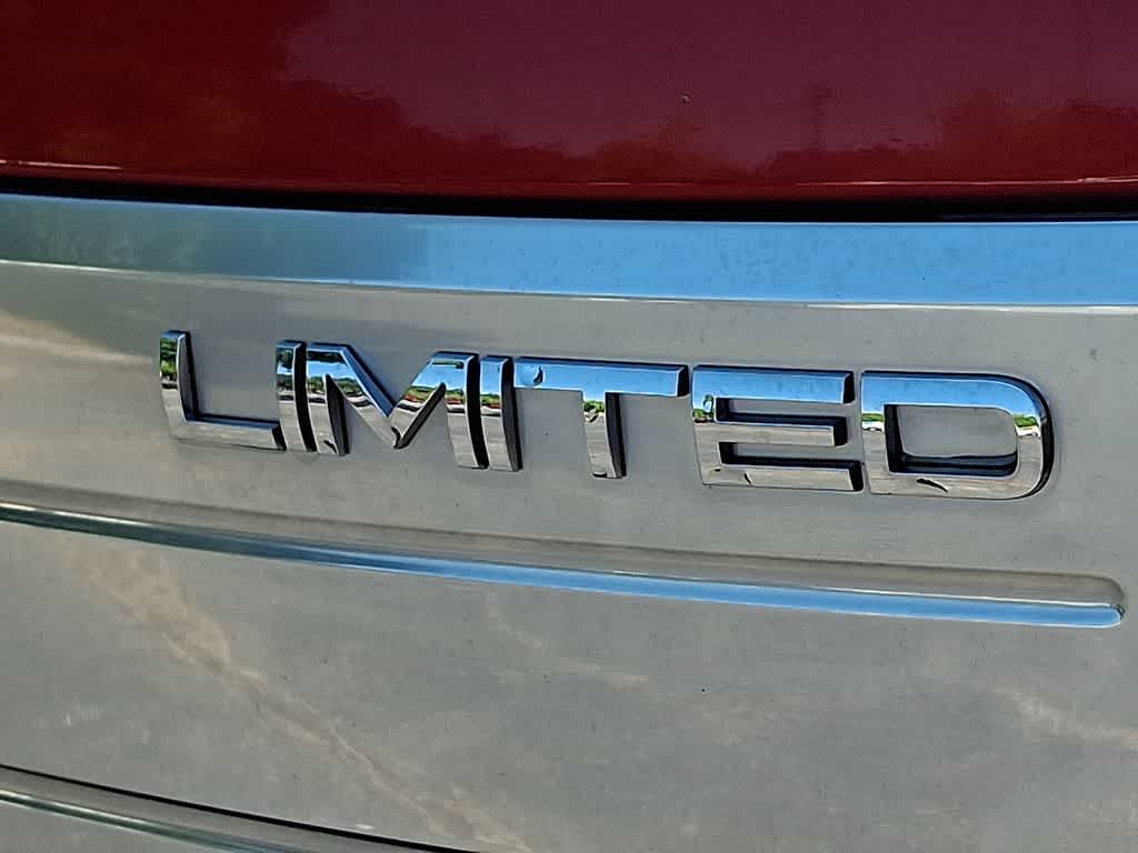 Thumbnail: 2011 Ford Flex - 32