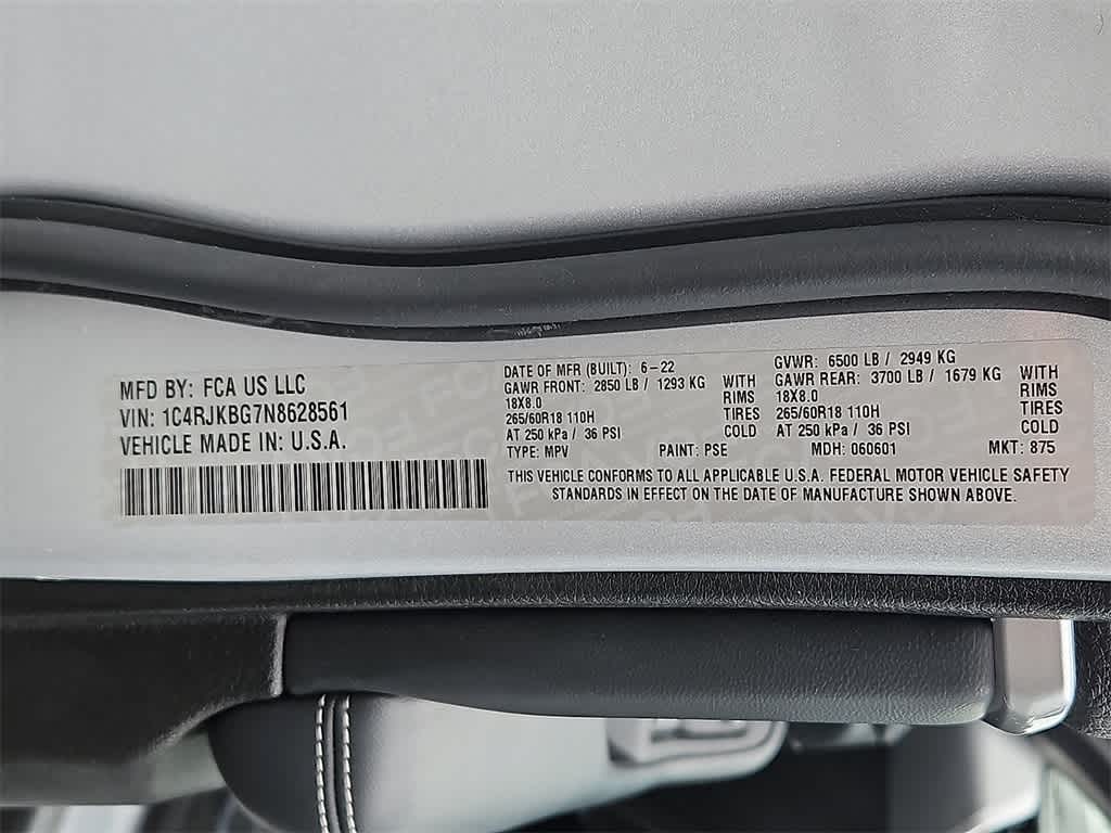 Thumbnail: 2022 Jeep Grand Cherokee - 29