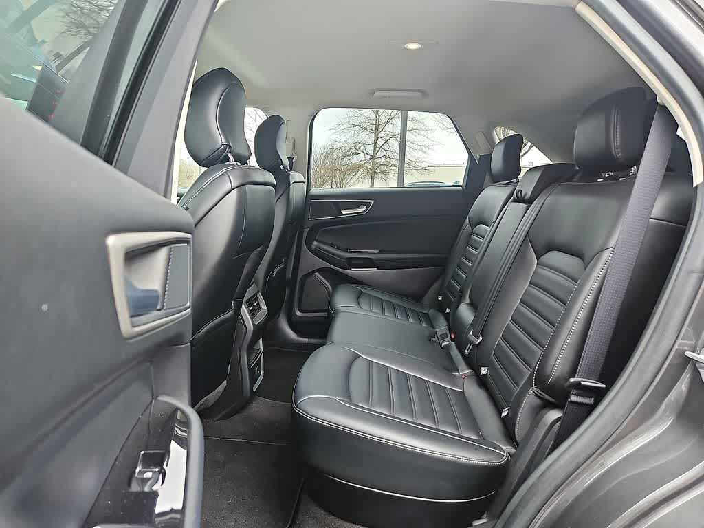 Thumbnail: 2019 Ford Edge - 9