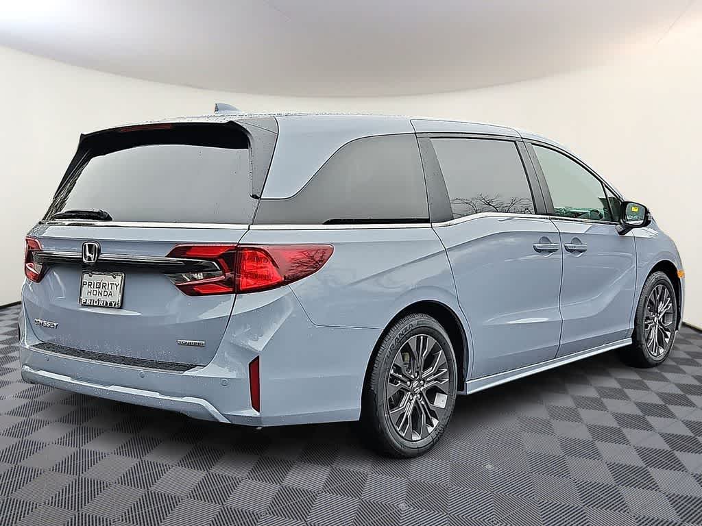 Thumbnail: 2026 Honda Odyssey - 3