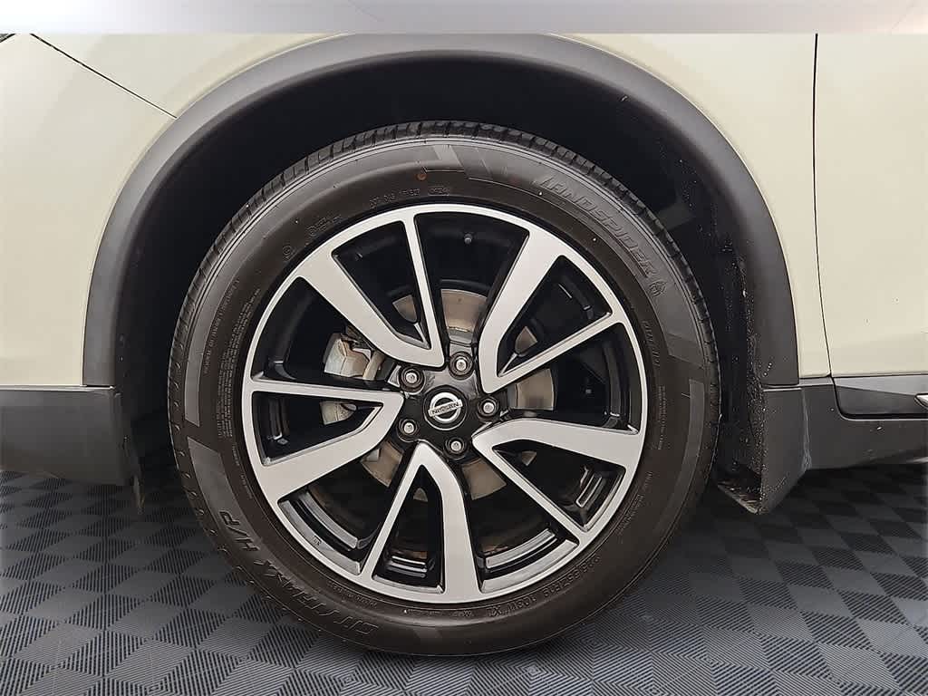 Thumbnail: 2020 Nissan Rogue - 8