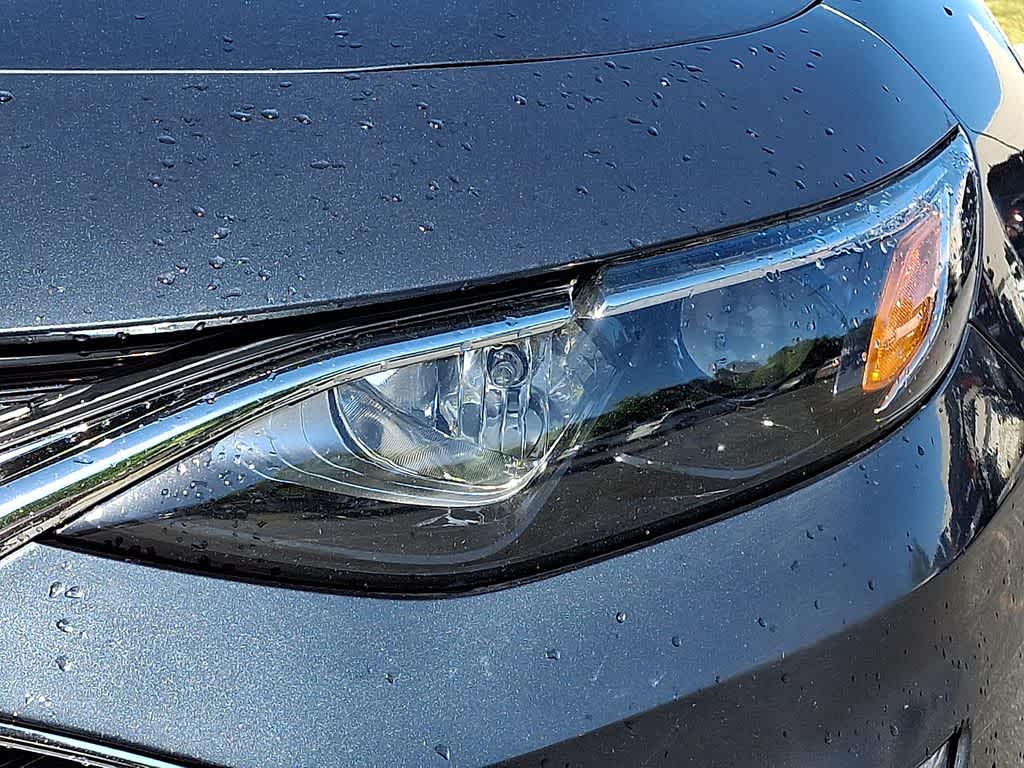 Thumbnail: 2020 Chevrolet Malibu - 10