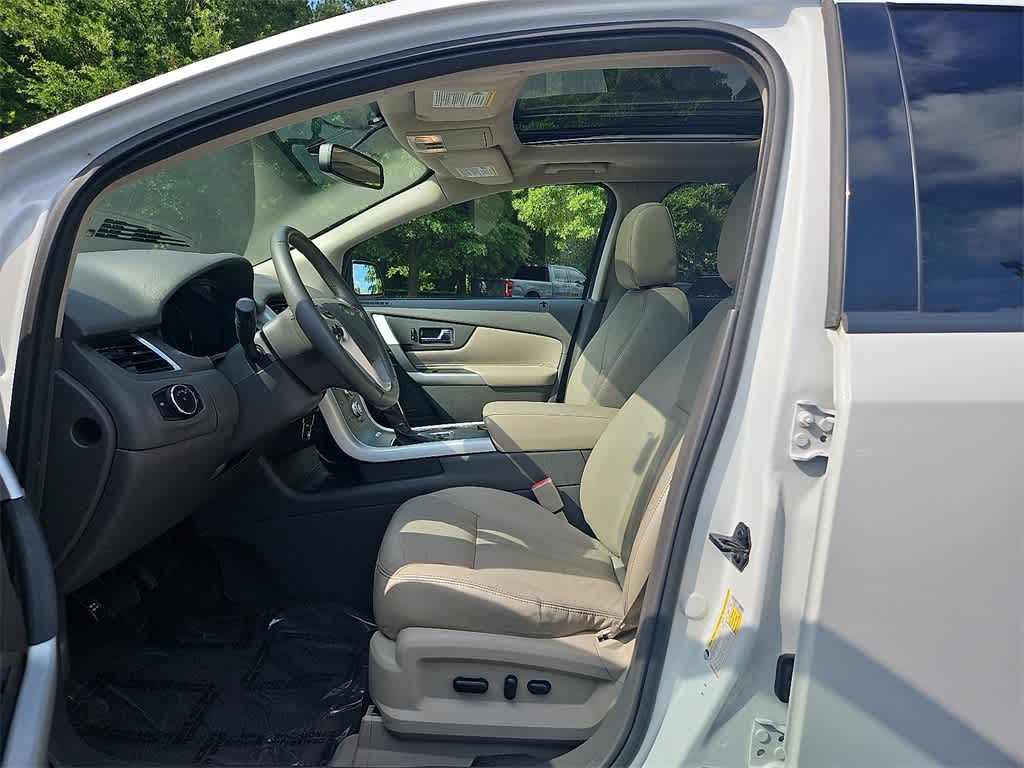 Thumbnail: 2014 Ford Edge - 13