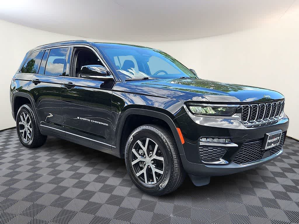 Thumbnail: 2023 Jeep Grand Cherokee - 3