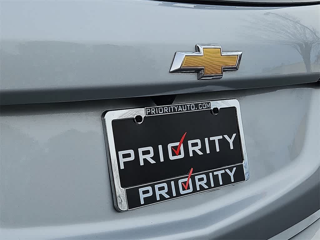 Thumbnail: 2022 Chevrolet Equinox - 23