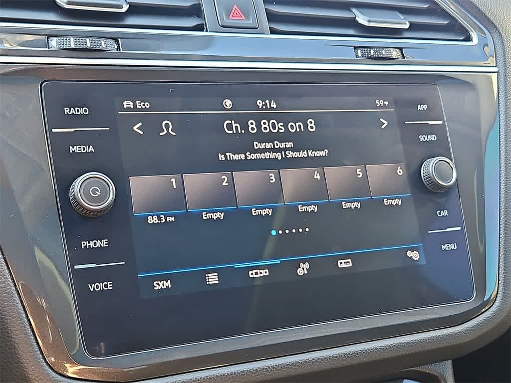 Thumbnail: 2022 Volkswagen Tiguan - 14