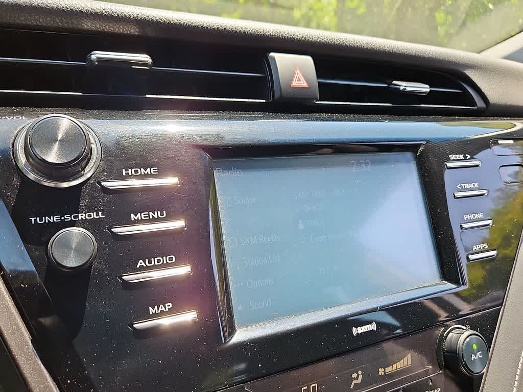 Thumbnail: 2020 Toyota Camry - 16