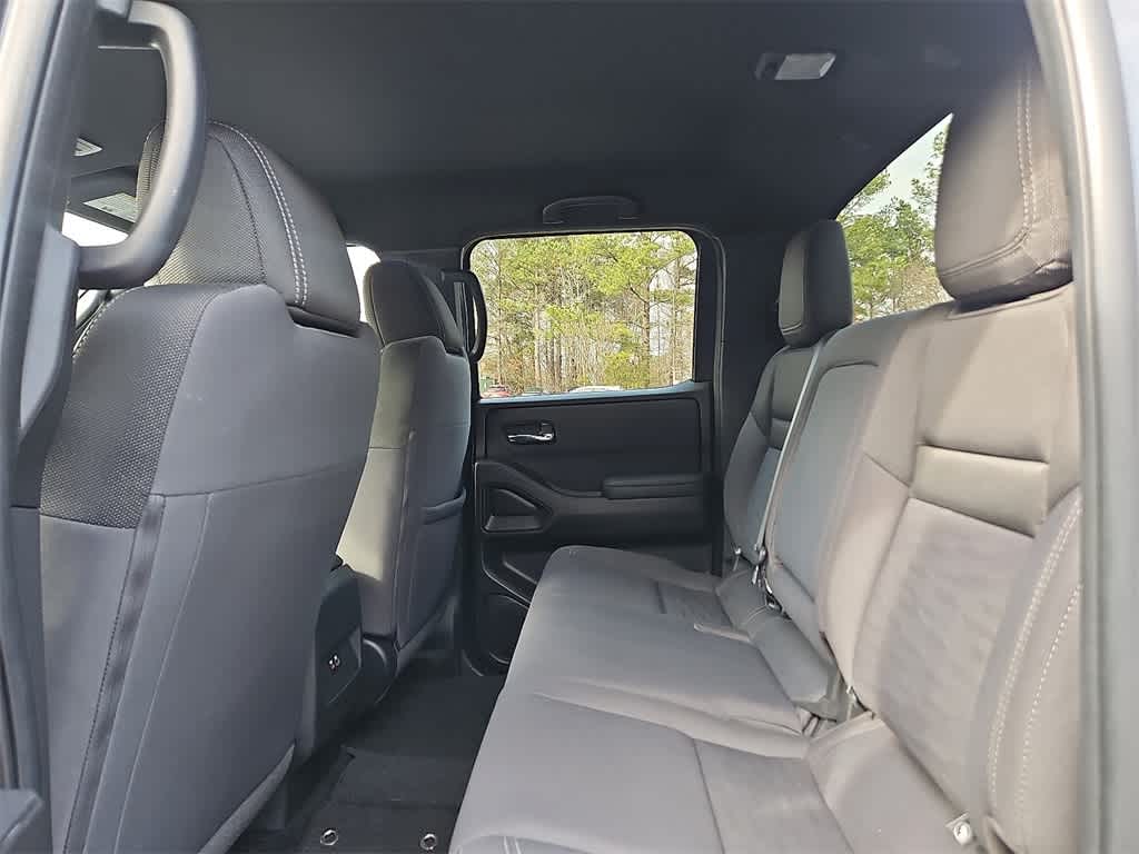 Thumbnail: 2023 Nissan Frontier - 9