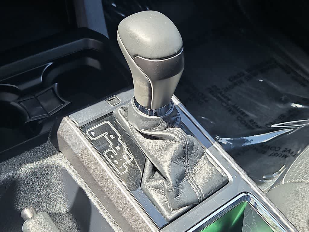 Thumbnail: 2018 Toyota Tacoma - 14