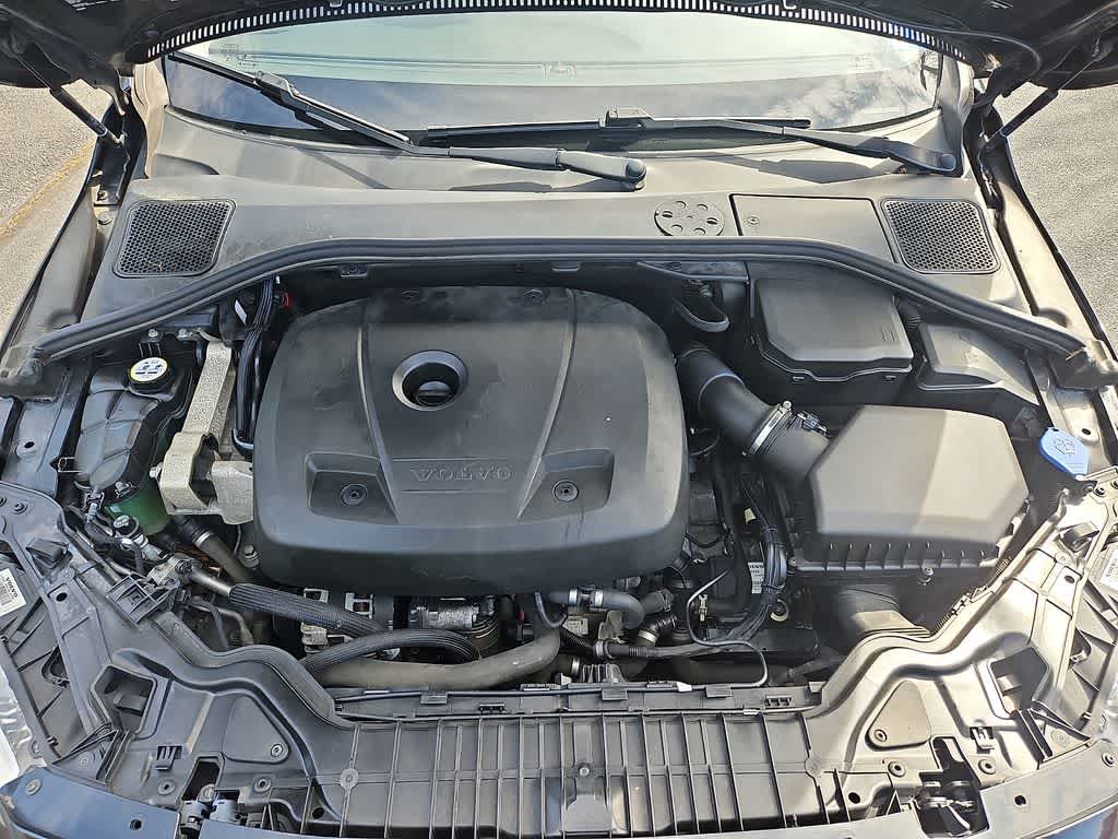 Thumbnail: 2015 Volvo V60 - 27