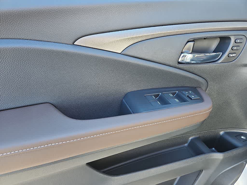 Thumbnail: 2026 Honda Ridgeline - 8