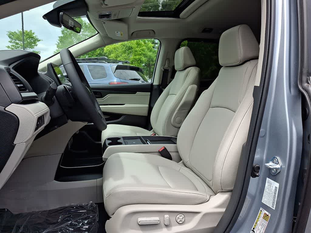 Thumbnail: 2026 Honda Odyssey - 10