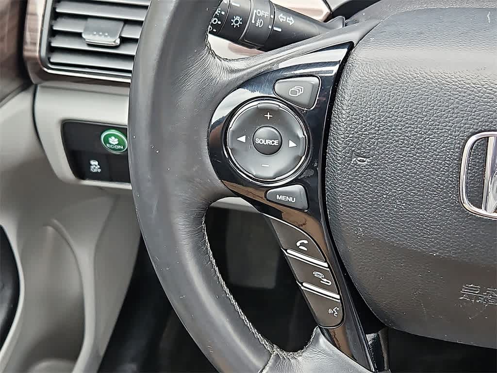 Thumbnail: 2017 Honda Accord - 18