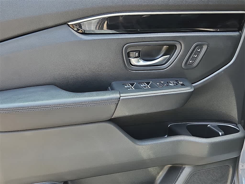 Thumbnail: 2025 Honda Pilot - 9