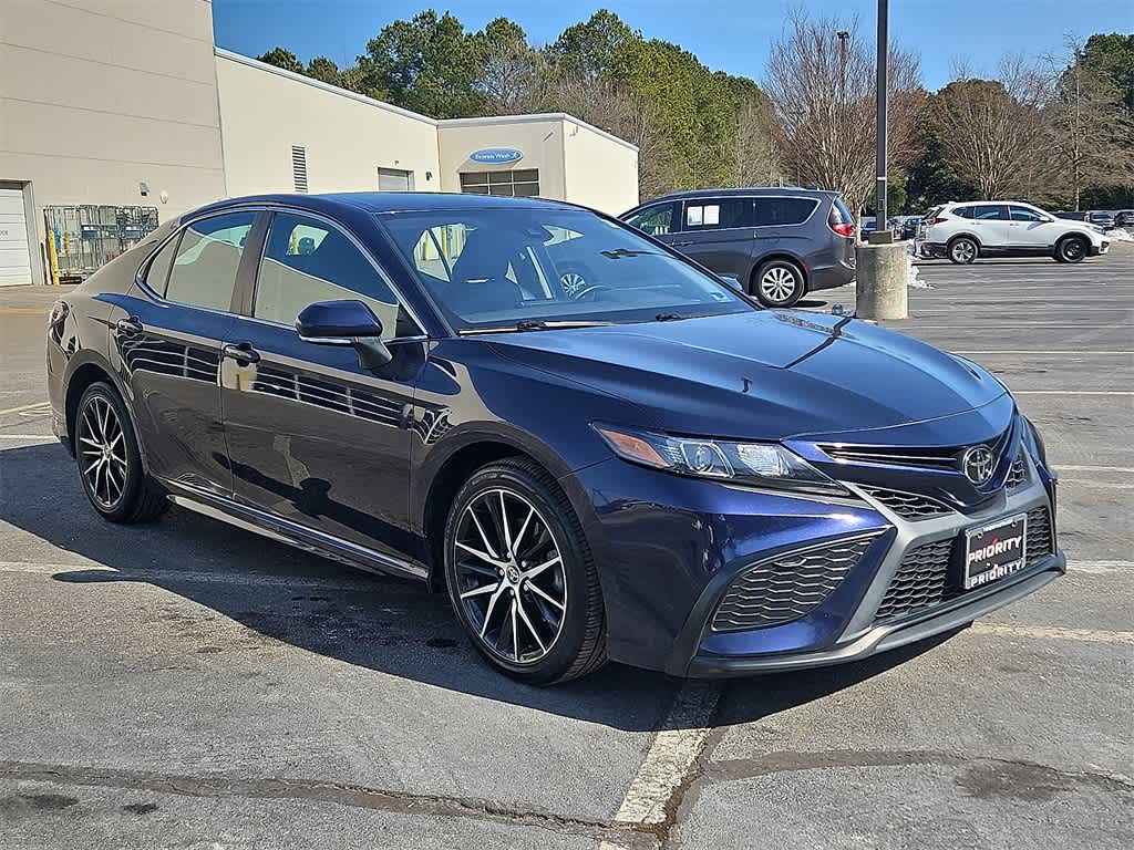 Thumbnail: 2022 Toyota Camry - 3
