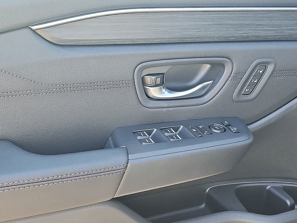 Thumbnail: 2026 Honda Pilot - 9