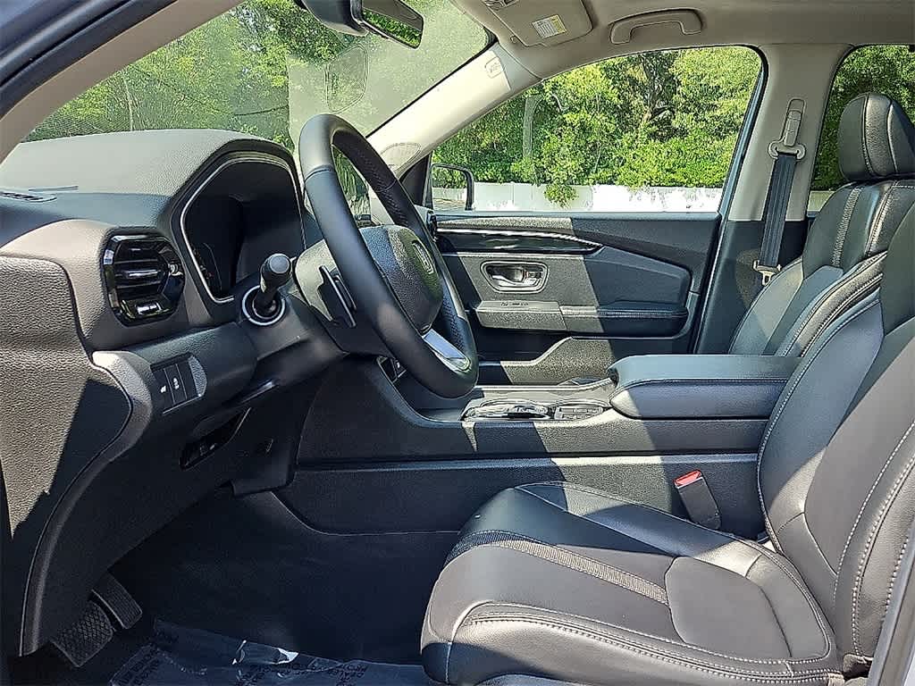 Thumbnail: 2025 Honda Pilot - 10