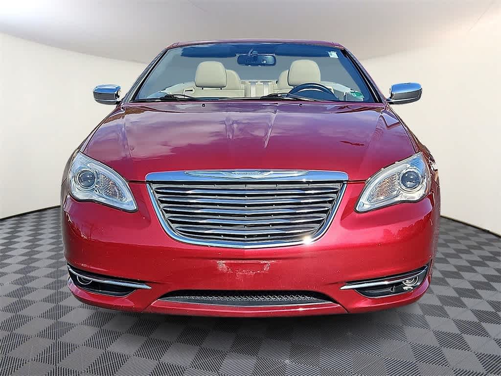Thumbnail: 2011 Chrysler 200 - 2