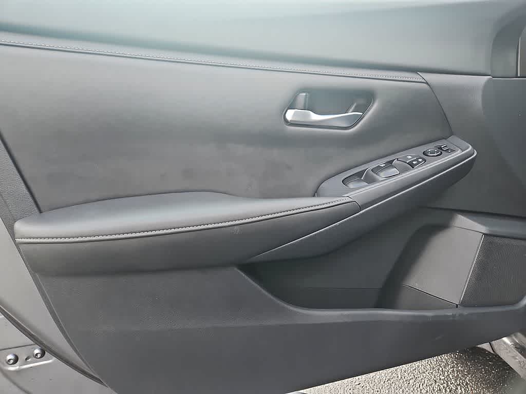 Thumbnail: 2020 Nissan Sentra - 12