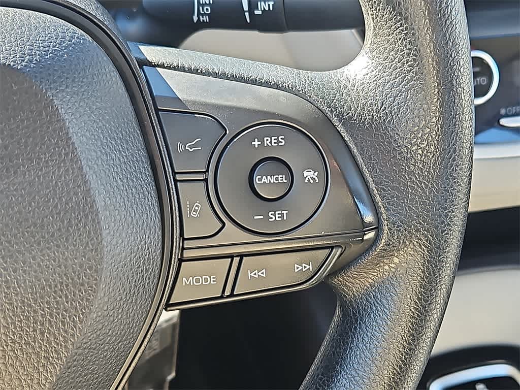 Thumbnail: 2022 Toyota Corolla - 18