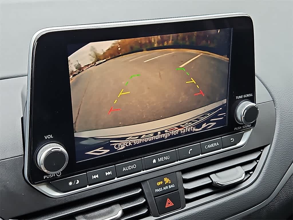 Thumbnail: 2022 Nissan Altima - 17