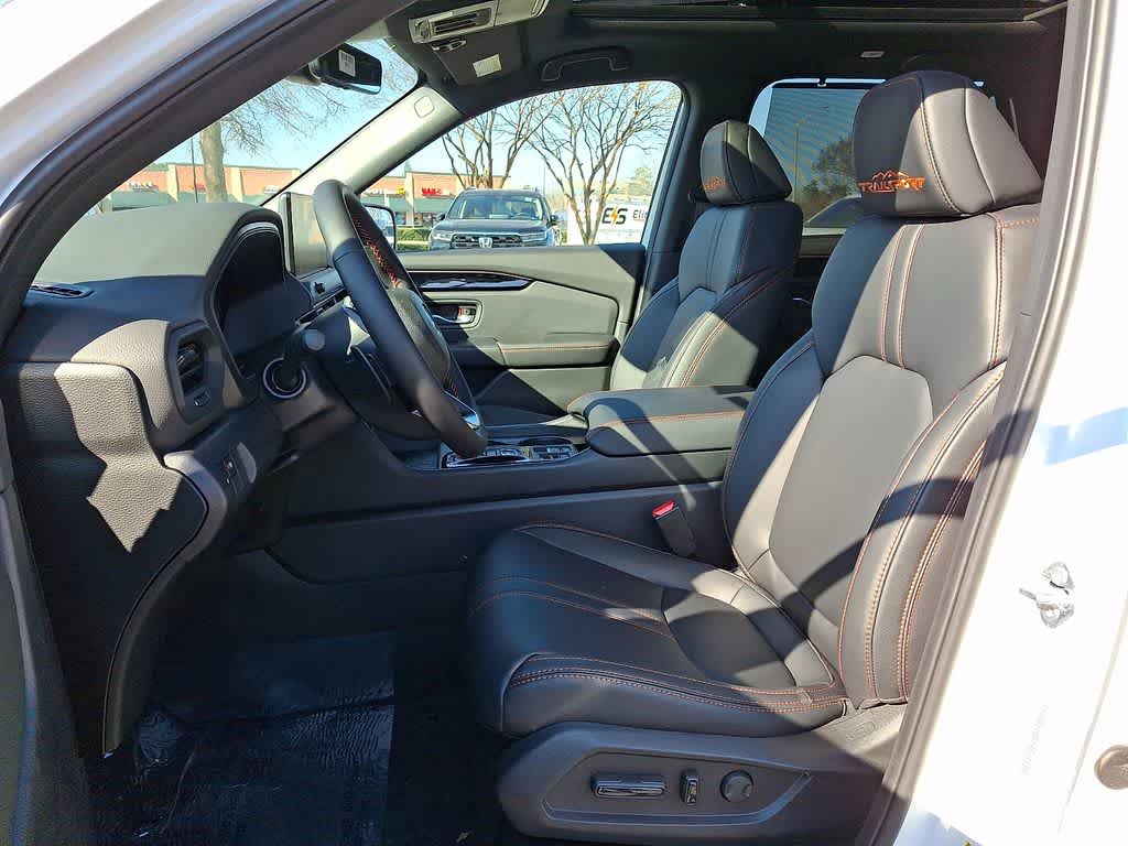 Thumbnail: 2026 Honda Pilot - 9