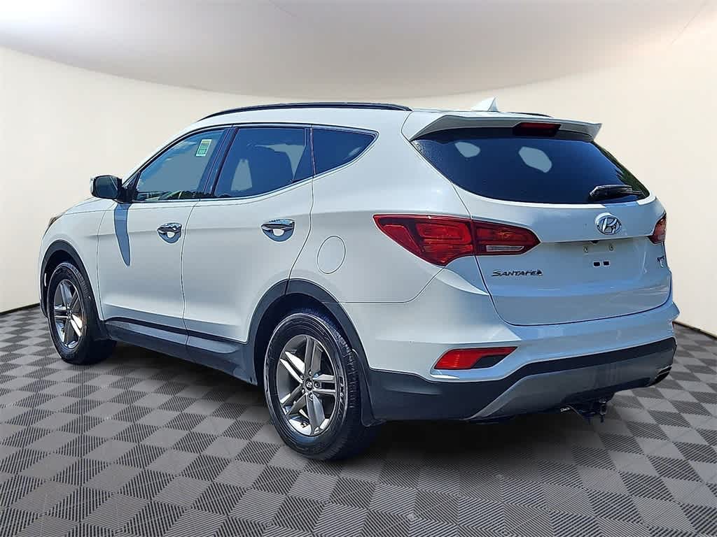 Thumbnail: 2017 Hyundai Santa Fe - 6