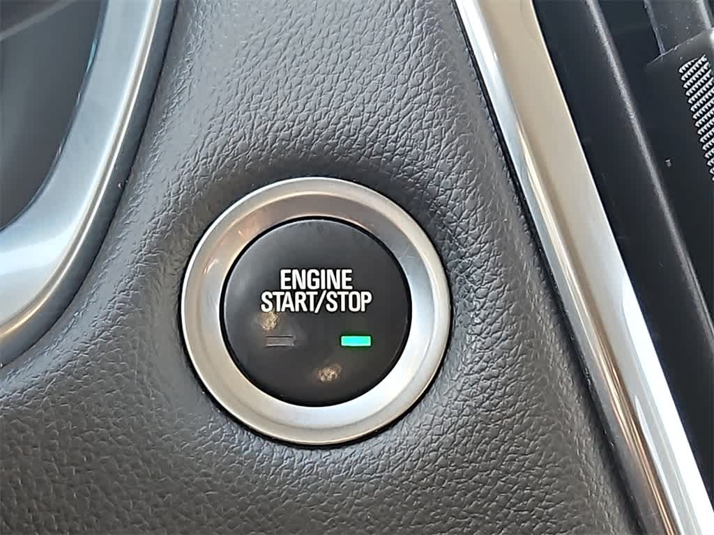 Thumbnail: 2020 Chevrolet Traverse - 18