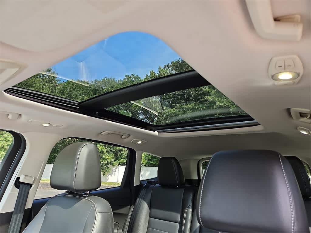 Thumbnail: 2014 Ford Escape - 14