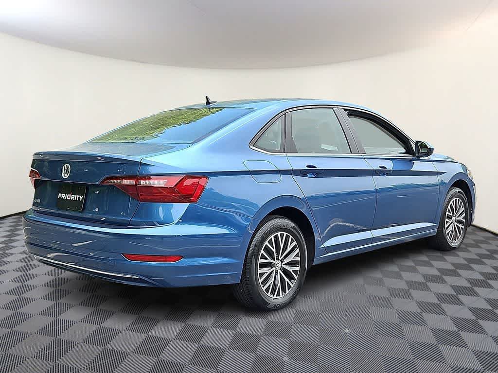 Thumbnail: 2021 Volkswagen Jetta - 4