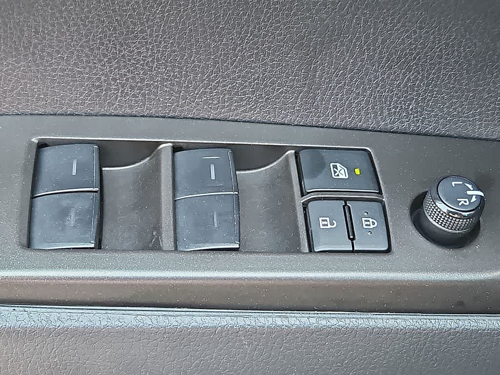 Thumbnail: 2024 Toyota Camry - 25