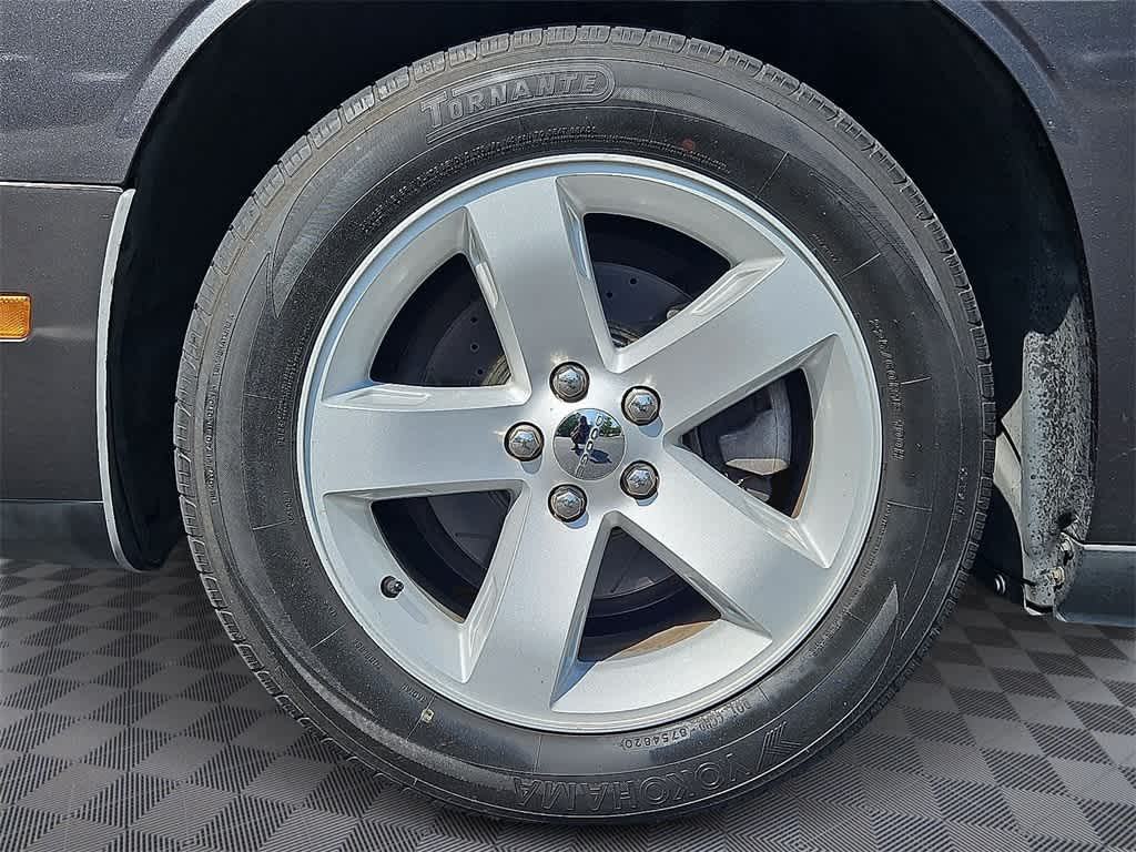 Thumbnail: 2013 Dodge Challenger - 8