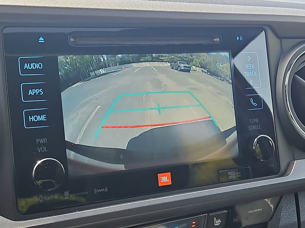 Thumbnail: 2018 Toyota Tacoma - 18