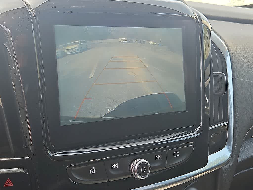 Thumbnail: 2018 Chevrolet Traverse - 19