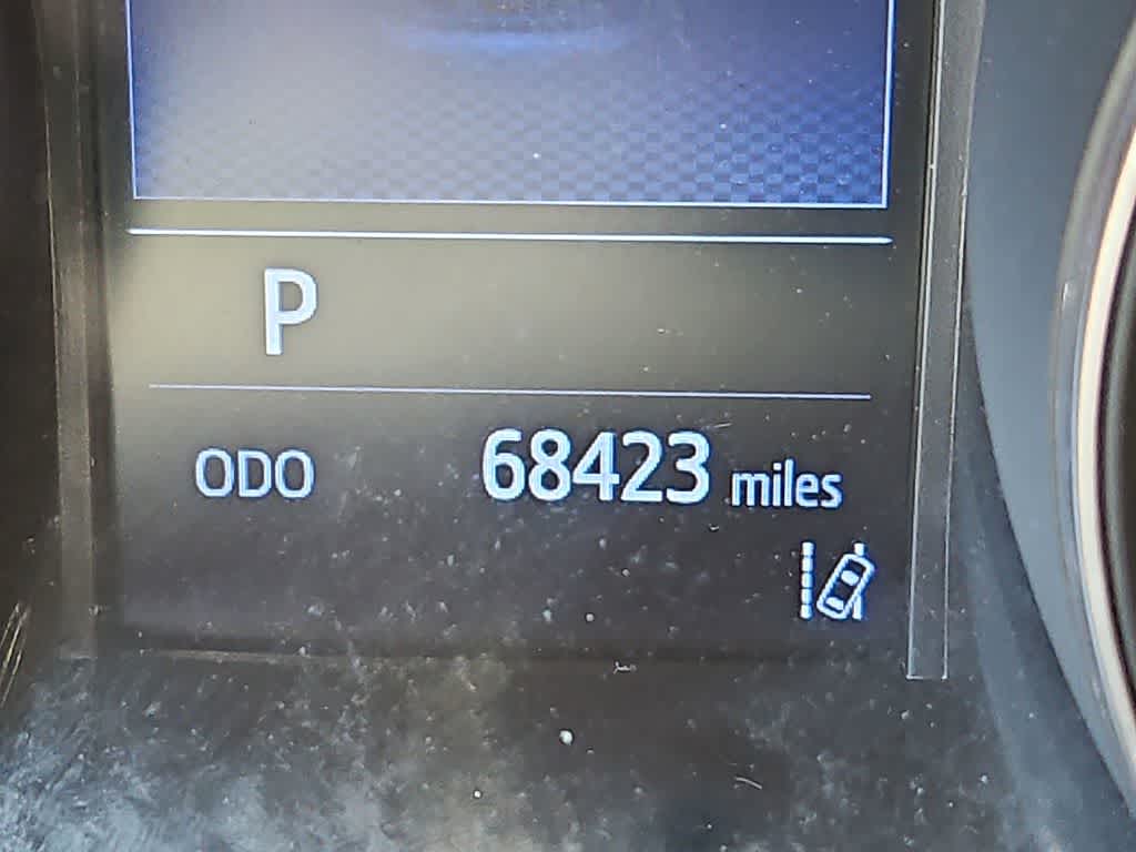 Thumbnail: 2019 Toyota C-HR - 18