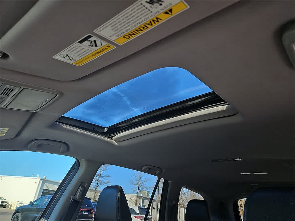 Thumbnail: 2018 Honda Pilot - 13