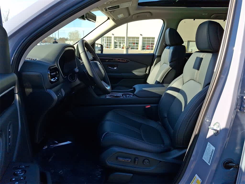 Thumbnail: 2025 Honda Pilot - 11