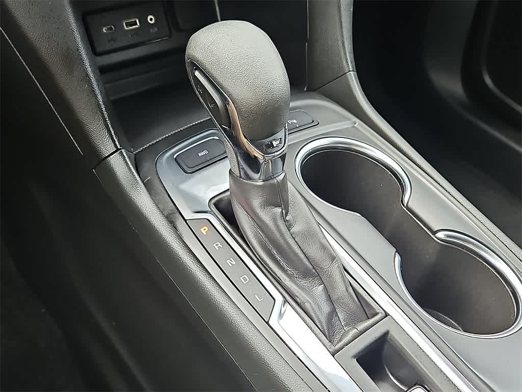 Thumbnail: 2022 Chevrolet Equinox - 12