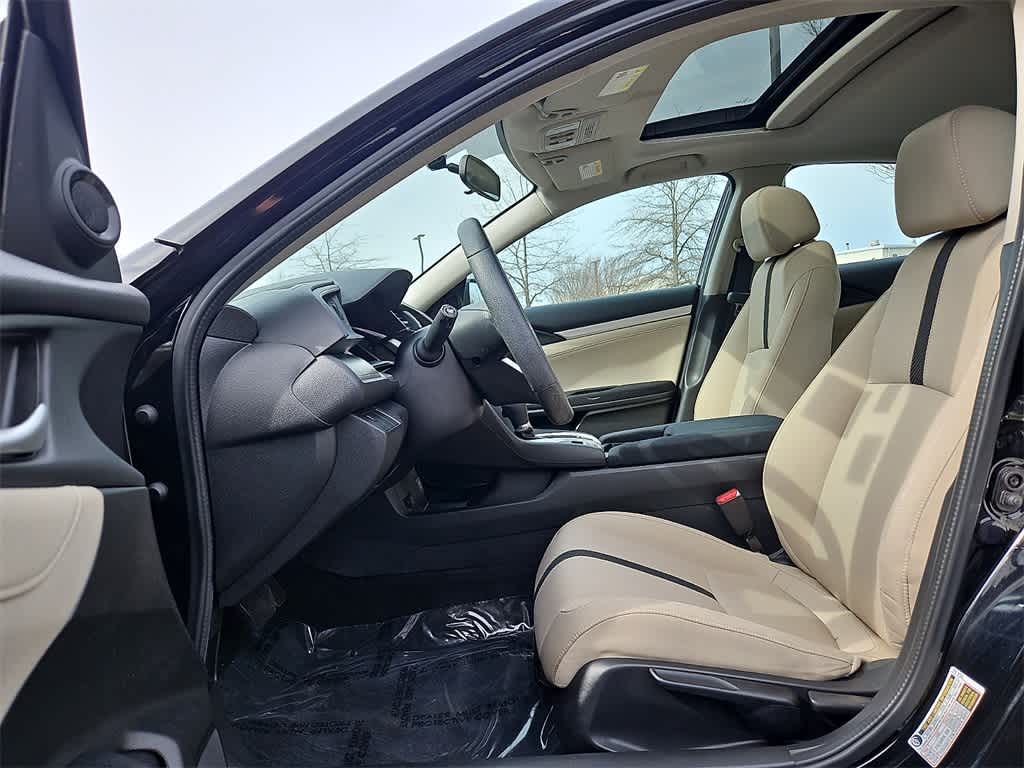 Thumbnail: 2016 Honda Civic - 12