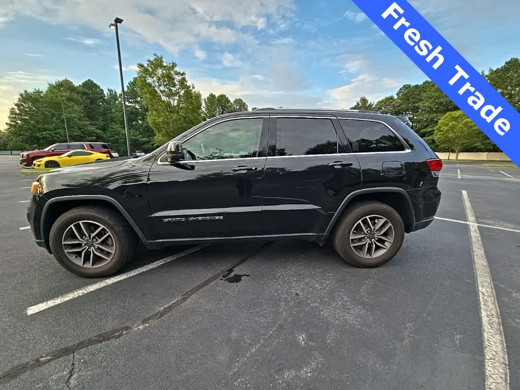 Thumbnail: 2020 Jeep Grand Cherokee - 3