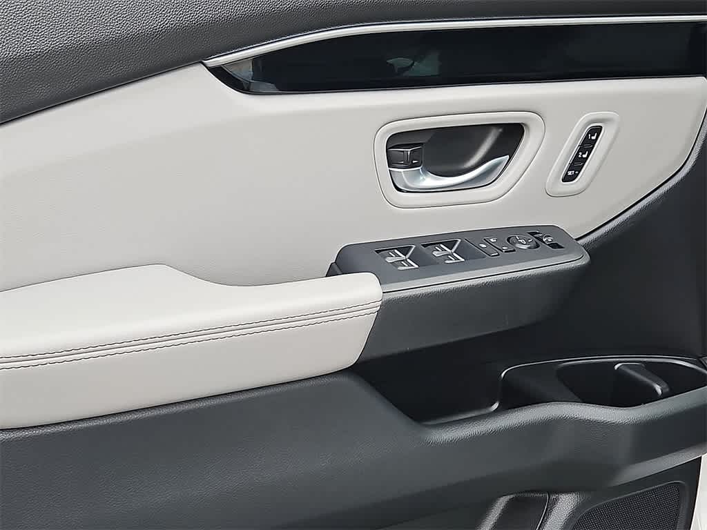 Thumbnail: 2025 Honda Pilot - 12