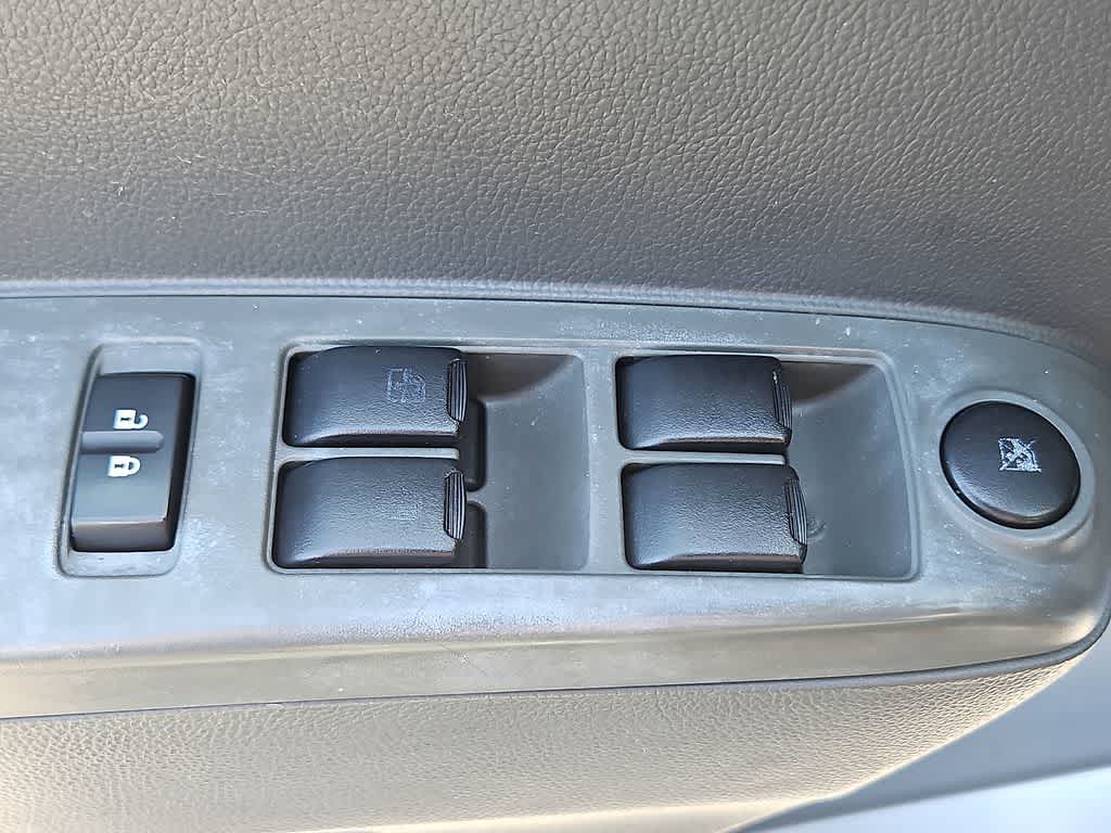 Thumbnail: 2013 Chevrolet Spark - 20