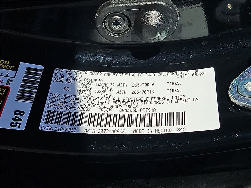 Thumbnail: 2022 Toyota Tacoma - 24