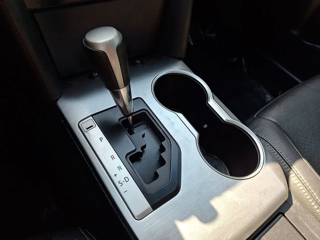 Thumbnail: 2014 Toyota Camry - 14