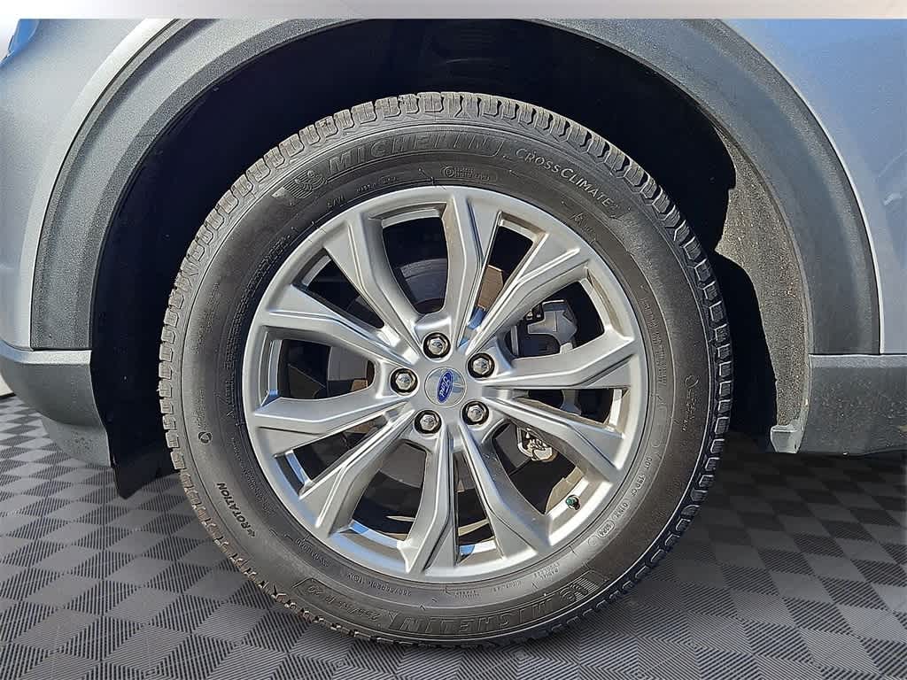 Thumbnail: 2021 Ford Explorer - 8