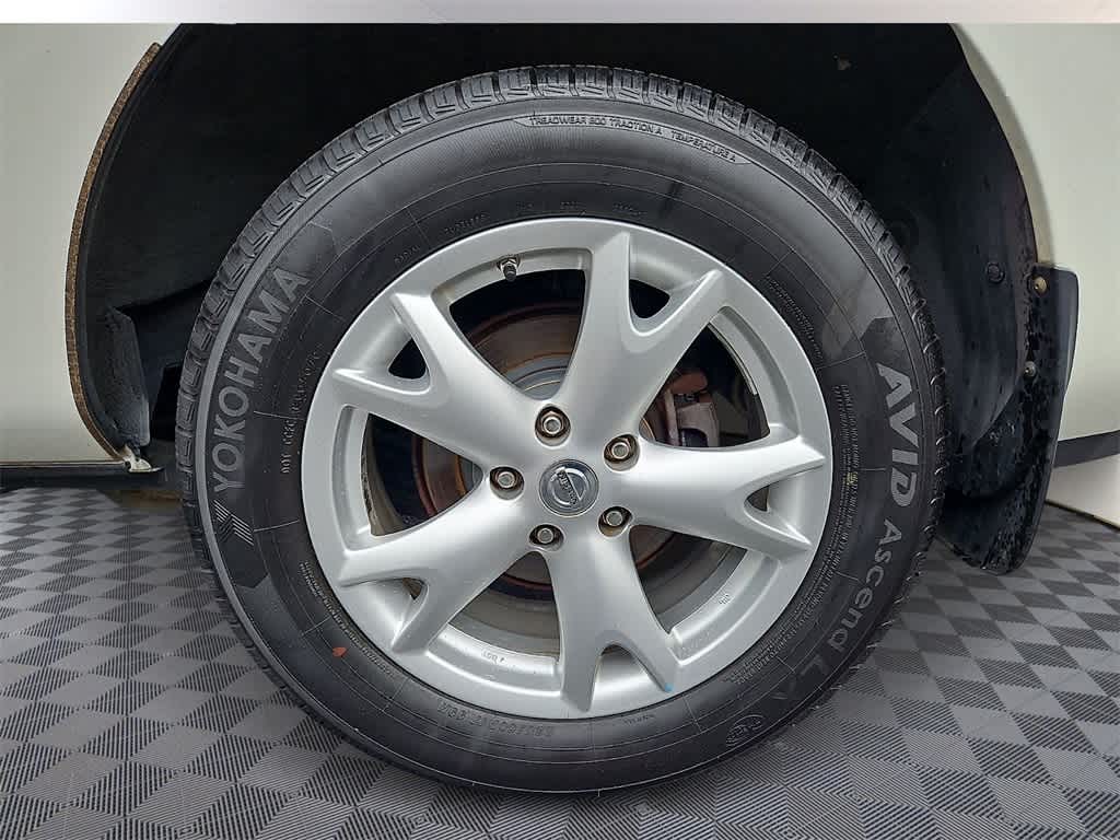 Thumbnail: 2010 Nissan Rogue - 8