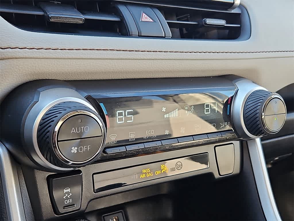 Thumbnail: 2023 Toyota RAV4 - 14