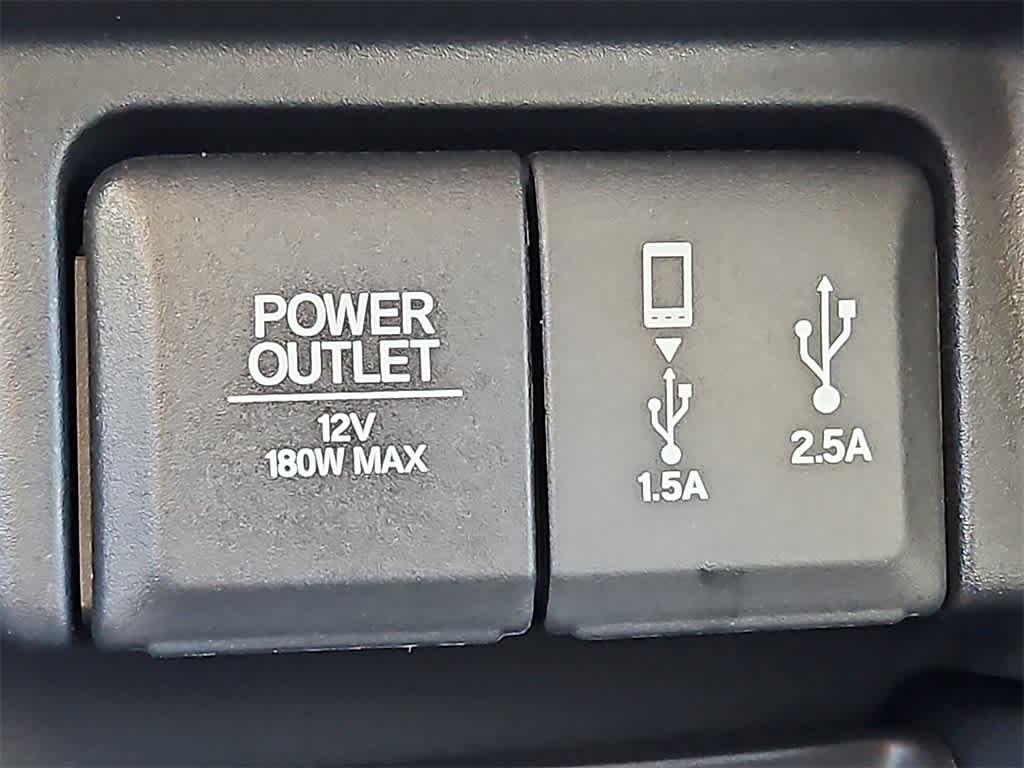 Thumbnail: 2017 Honda Pilot - 23